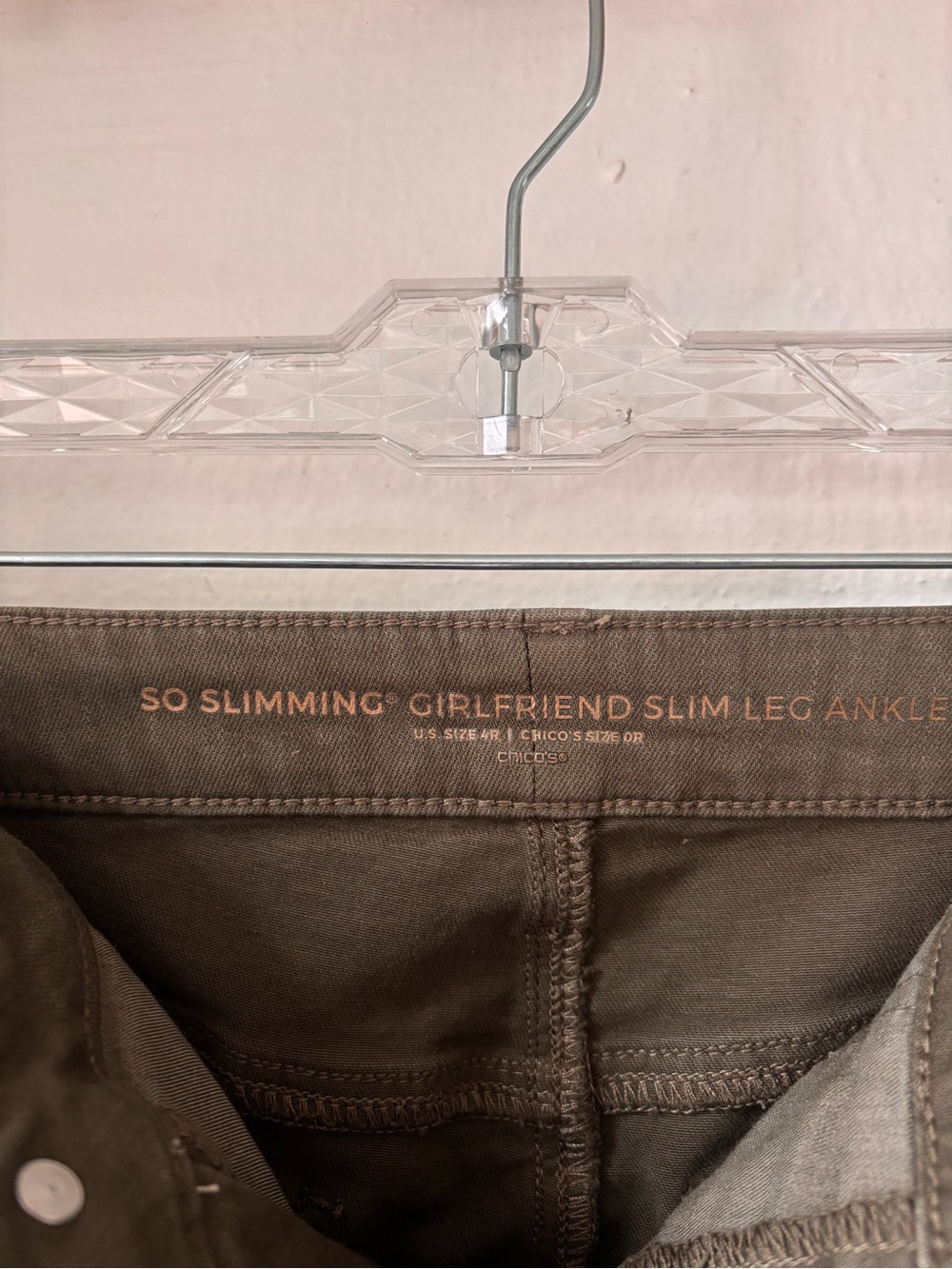 Chico’s So Slimming Girlfriend Slim Leg Ankle Pants Olive Green Size 0R (4R) - Picture 4 of 9